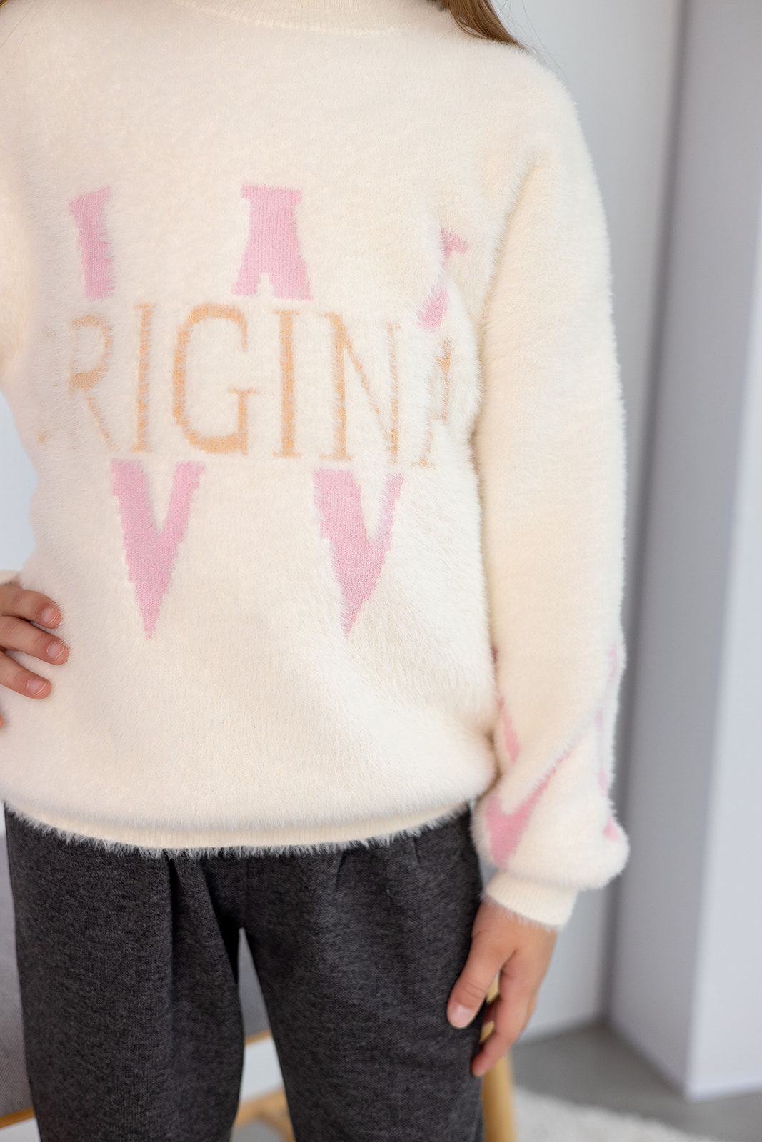 Пушистый свитер "ORIGINAL"  для девочки